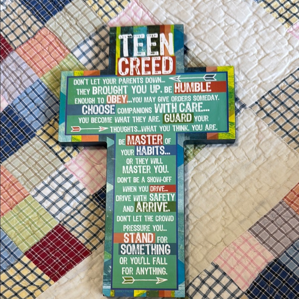 Colorful Teen Creed Wall Cross